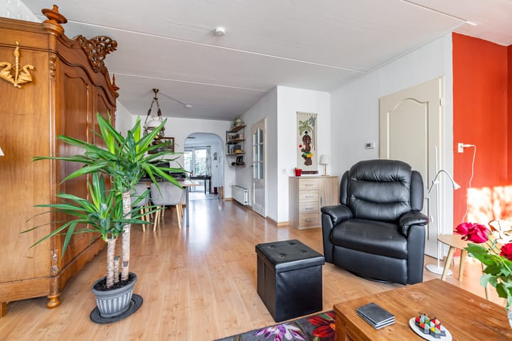 Foto 13 van Heinsiushof 10