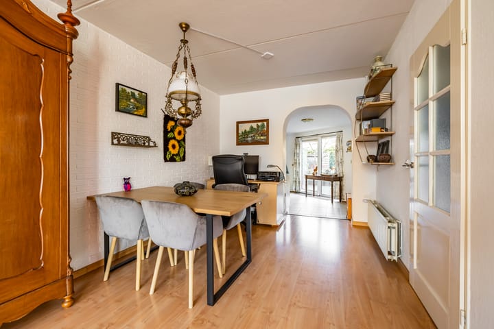 Foto 15 van Heinsiushof 10