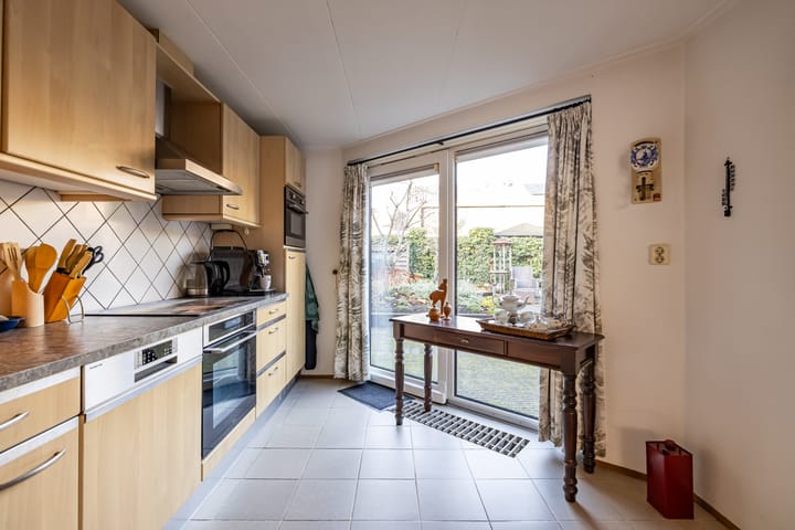 Foto 18 van Heinsiushof 10