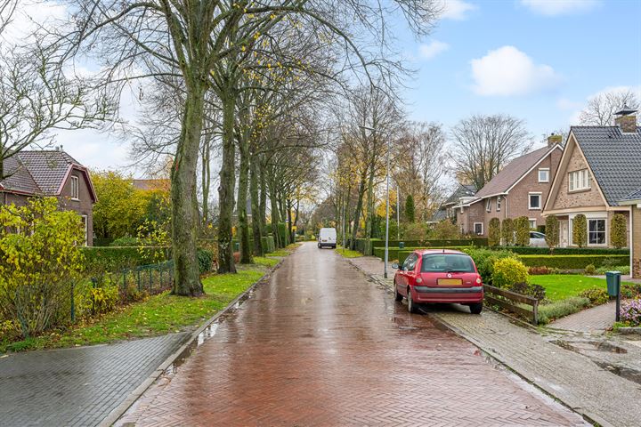 Bekijk foto 31 van Langeweg 17