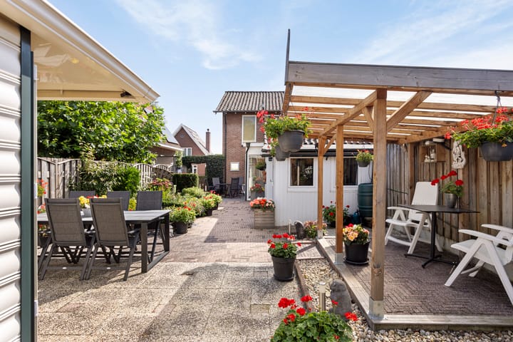 Foto 26 van Frans van Mierisstraat 64