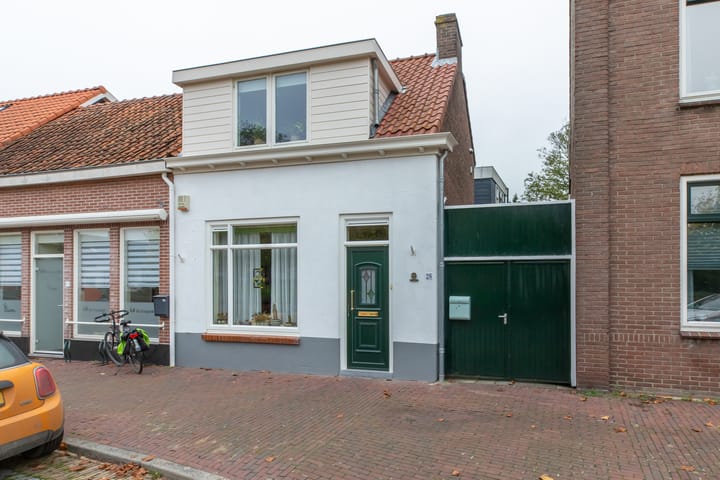 Foto 6 van Dorpsplein 26