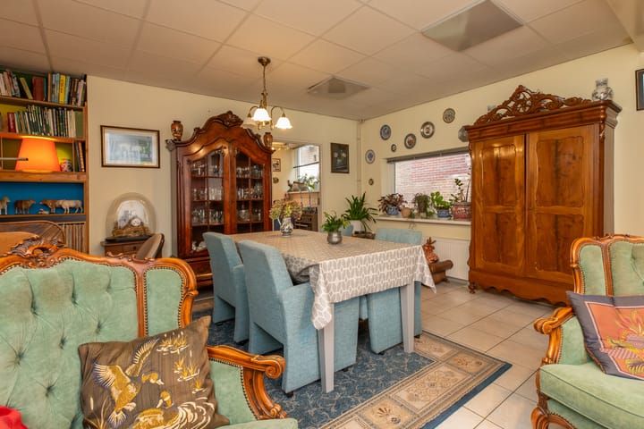 Foto 11 van Dorpsplein 26