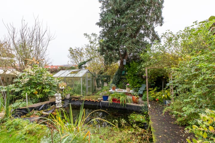 Foto 47 van Dorpsplein 26