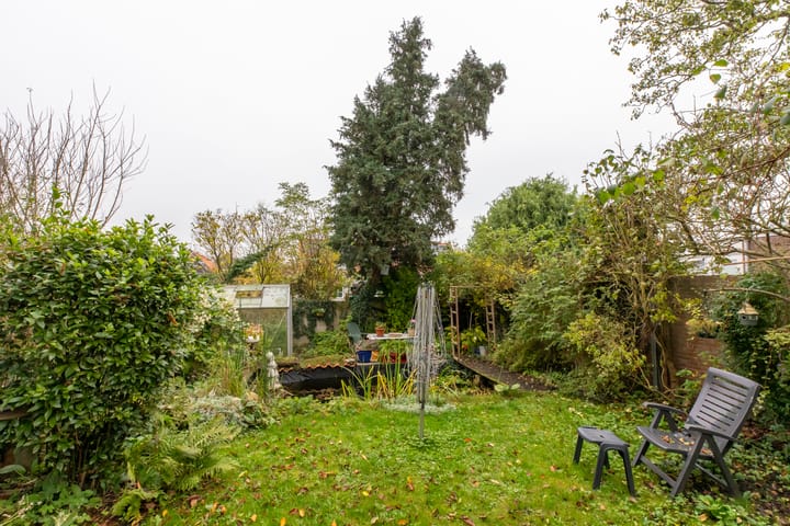 Foto 48 van Dorpsplein 26