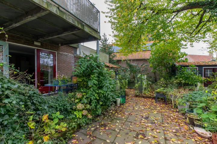 Foto 54 van Dorpsplein 26