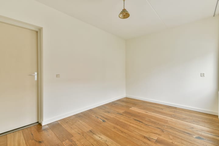 Foto 13 van Eerste Van Swindenstraat 199