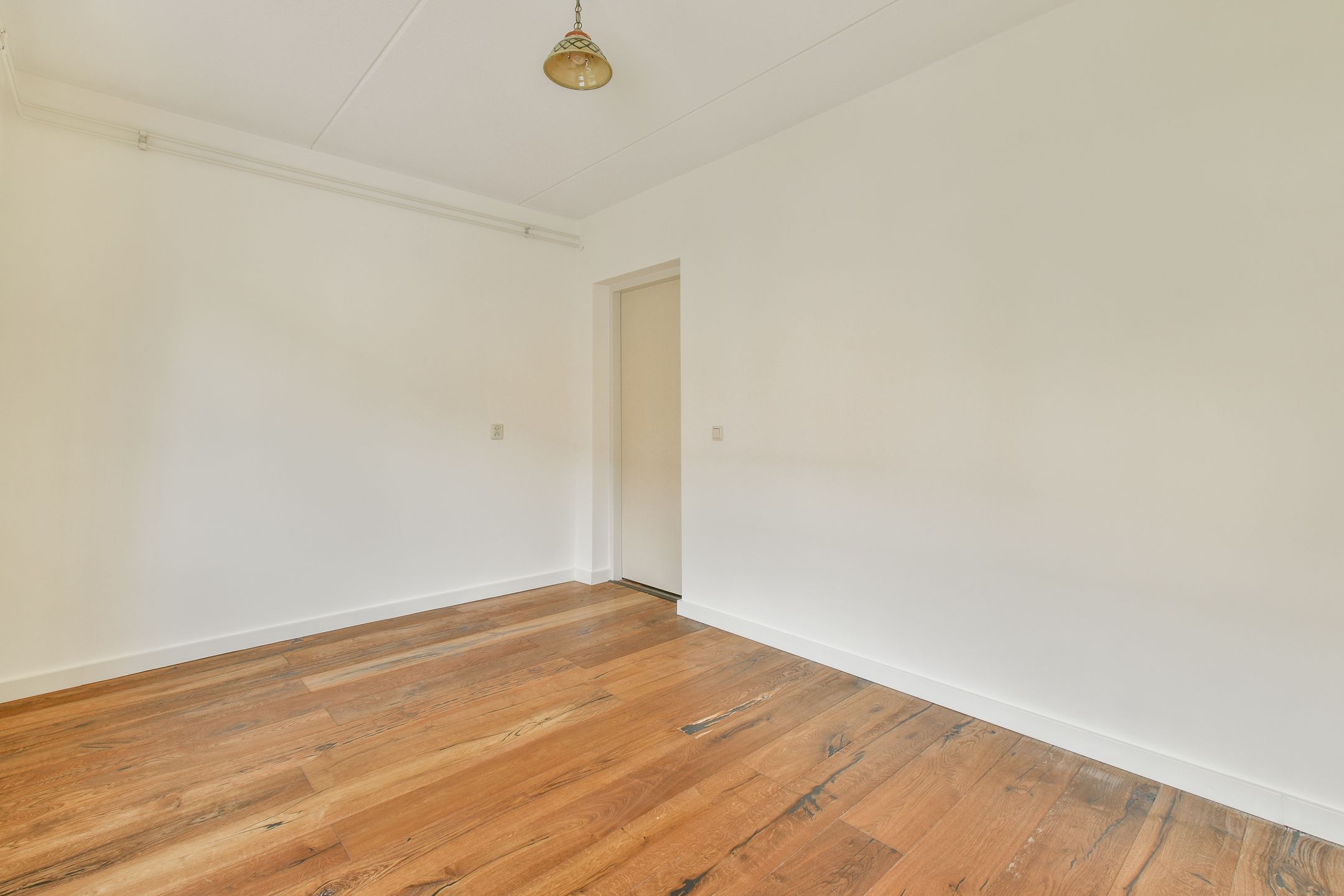 Foto 15 van Eerste Van Swindenstraat 199