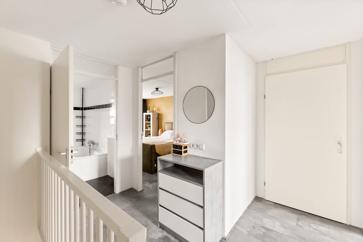 Foto 34 van Meindert Hobbemalaan 12