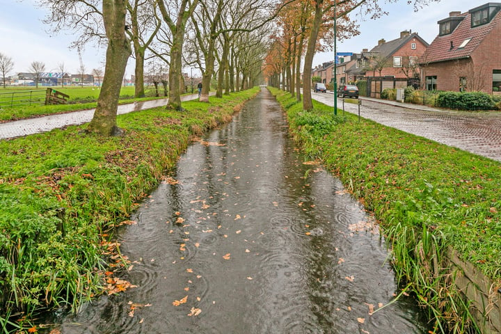 View photo 37 of Oosterstraat 30