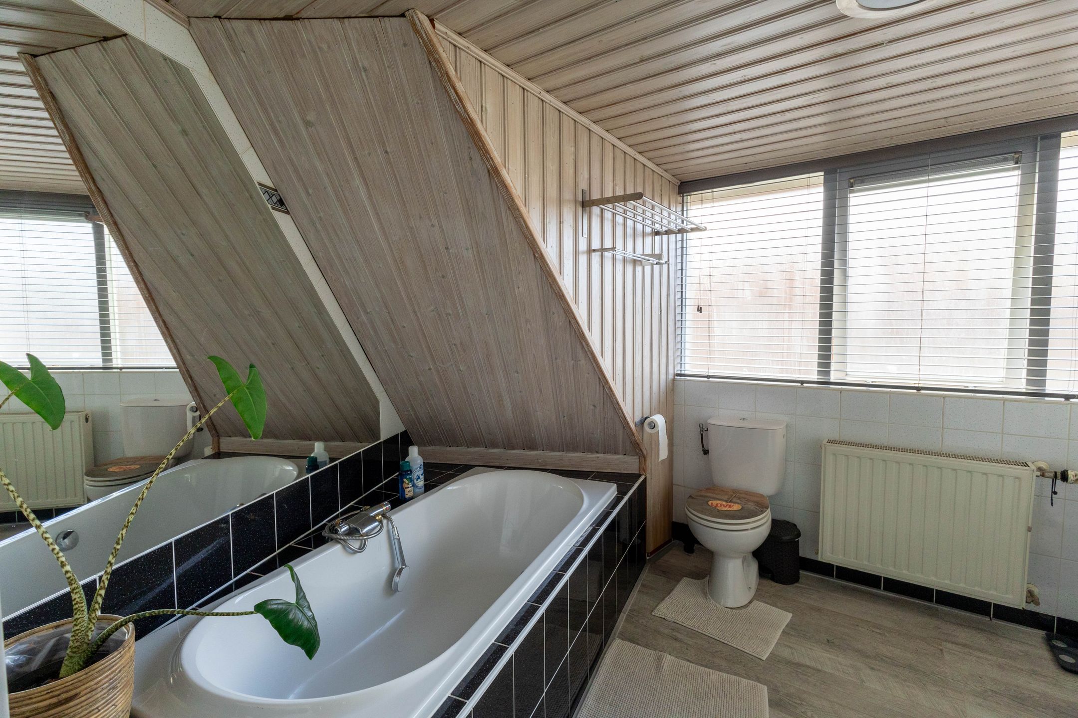 Foto 18 van Hendrik van Deventerstraat 6