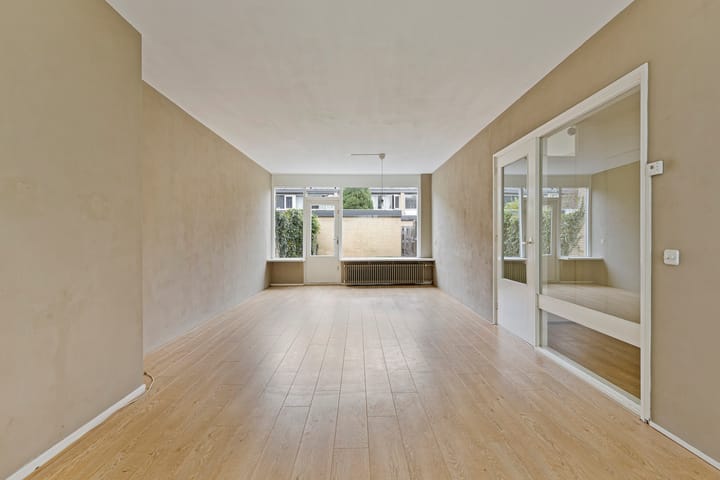 Foto 14 van Rechterenstraat 34