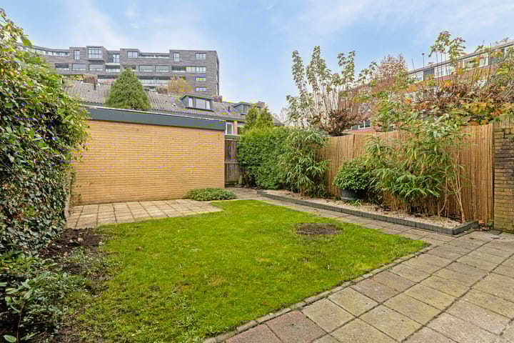 Foto 19 van Rechterenstraat 34