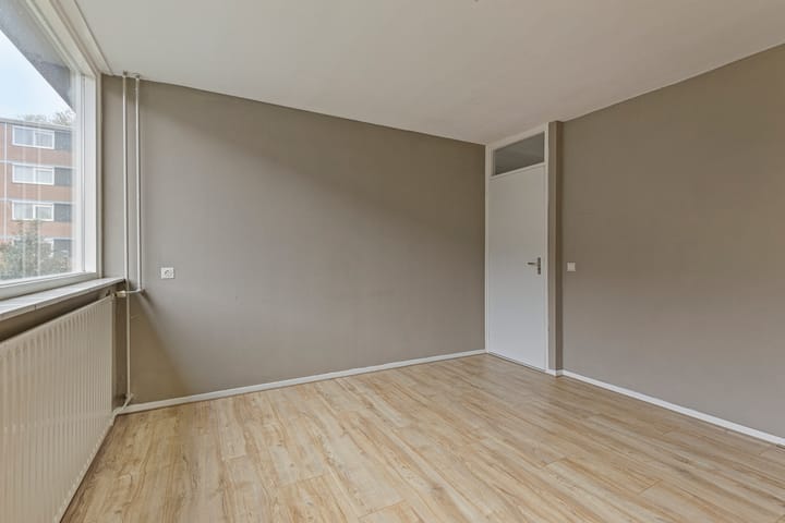 Foto 26 van Rechterenstraat 34