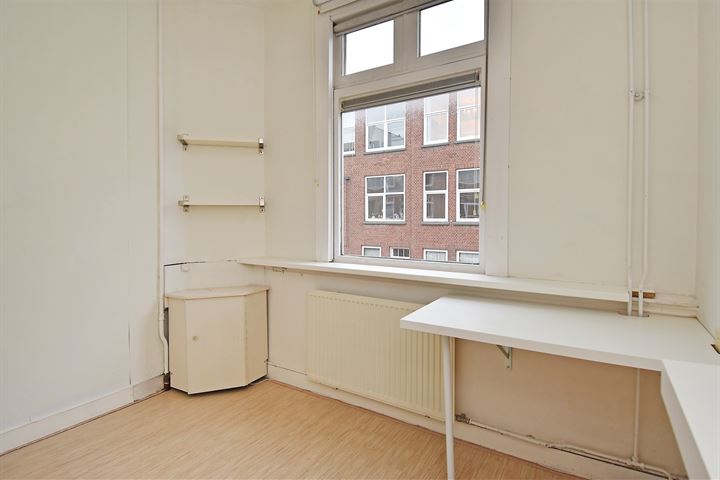 View photo 14 of Usselincxstraat 4