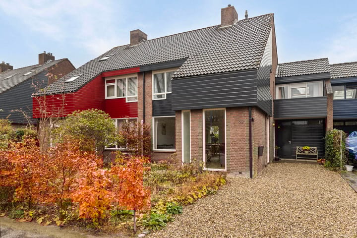 Foto 1 van Emmalaan 68