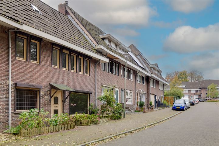 Bekijk foto 31 van Clemensstraat 39