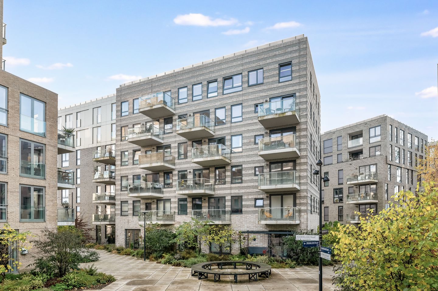 Foto 1 van Vluchtladderstraat 25