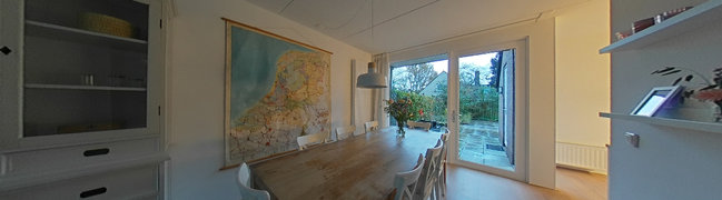 View 360° photo of eetkamer of Emmalaan 68