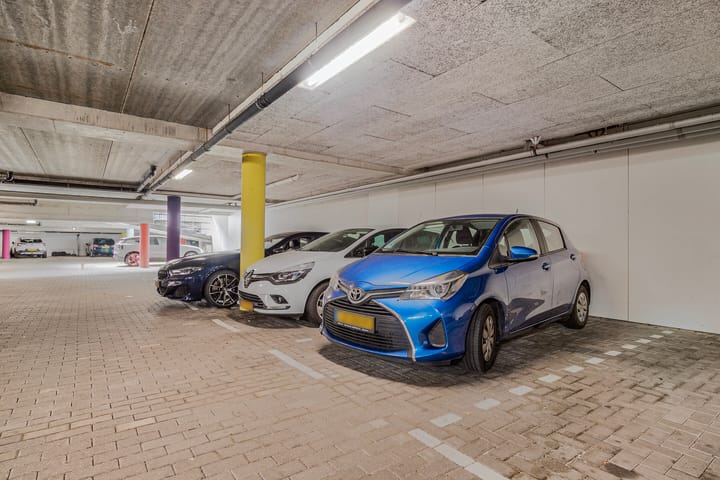 Foto 34 van Puck van Heelstraat 98