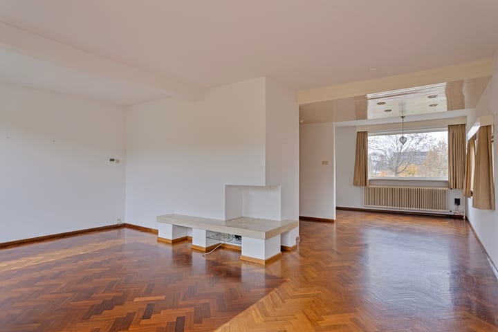 Photo 10 of Herman Moerkerklaan 35-A