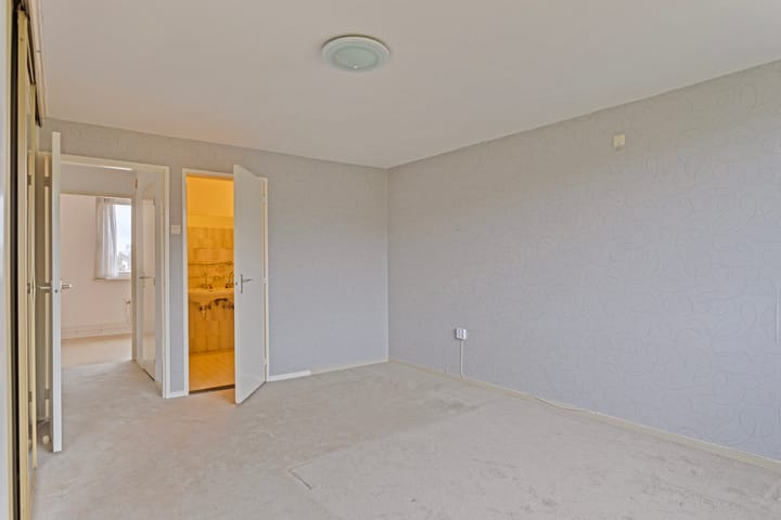 Photo 25 of Herman Moerkerklaan 35-A