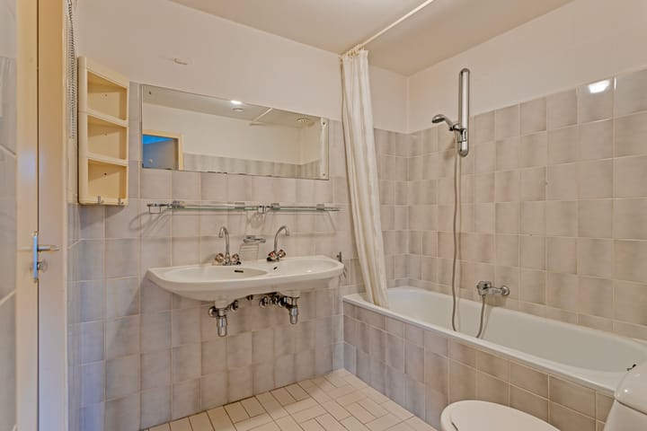 Photo 31 of Herman Moerkerklaan 35-A