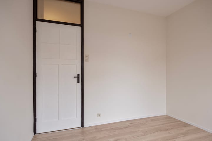 Foto 21 van Linnaeusstraat 46