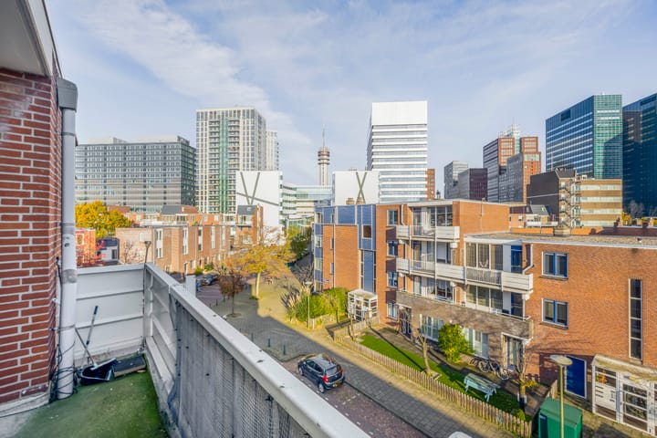 Foto 19 van Jan van Riebeekstraat 44