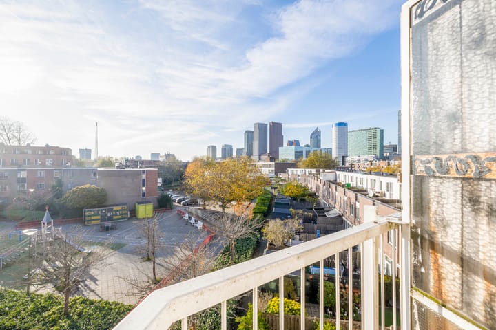 Foto 21 van Jan van Riebeekstraat 44