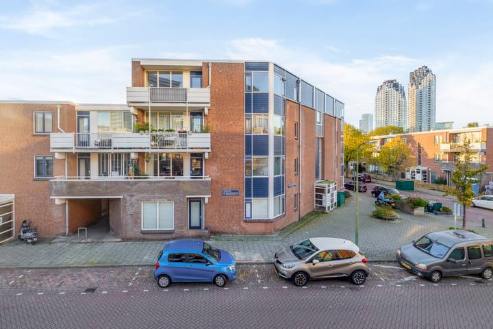 Foto 25 van Jan van Riebeekstraat 44