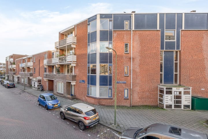 Foto 26 van Jan van Riebeekstraat 44