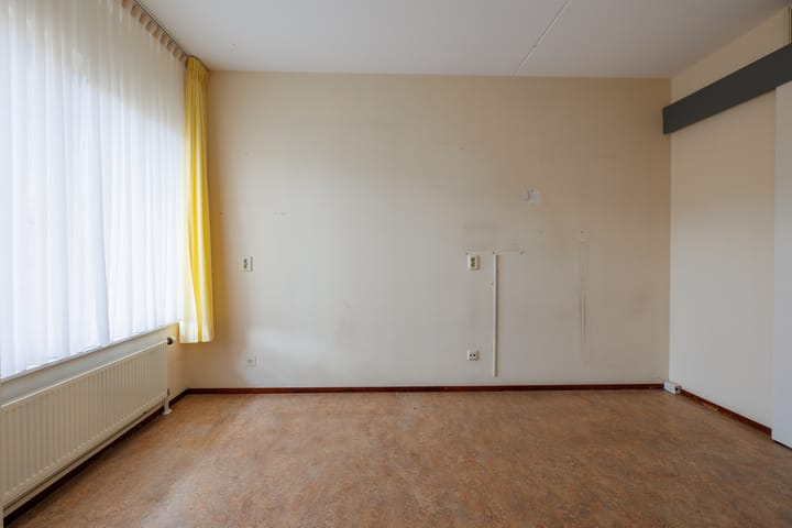 Foto 13 van Julianalaan 28