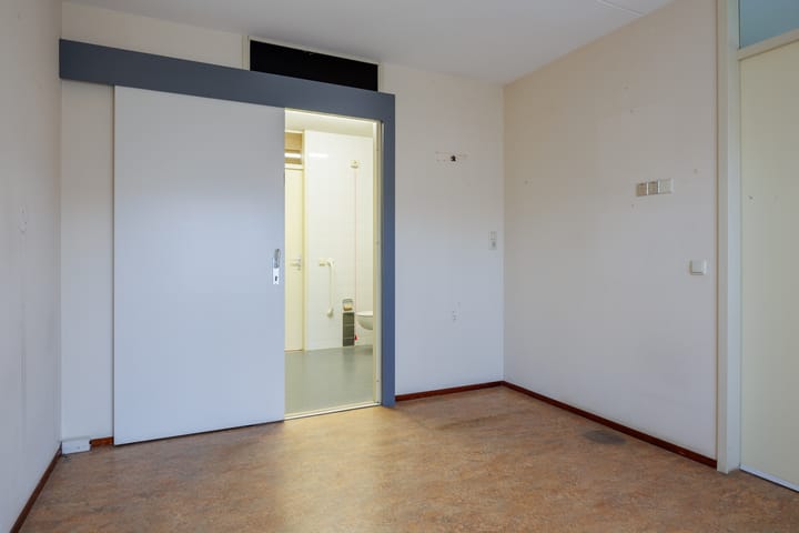 Foto 14 van Julianalaan 28