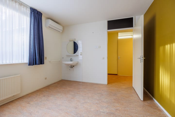 Foto 19 van Julianalaan 28