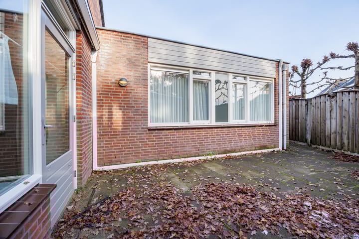 Foto 25 van Julianalaan 28