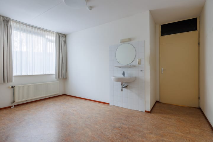 Foto 21 van Julianalaan 28