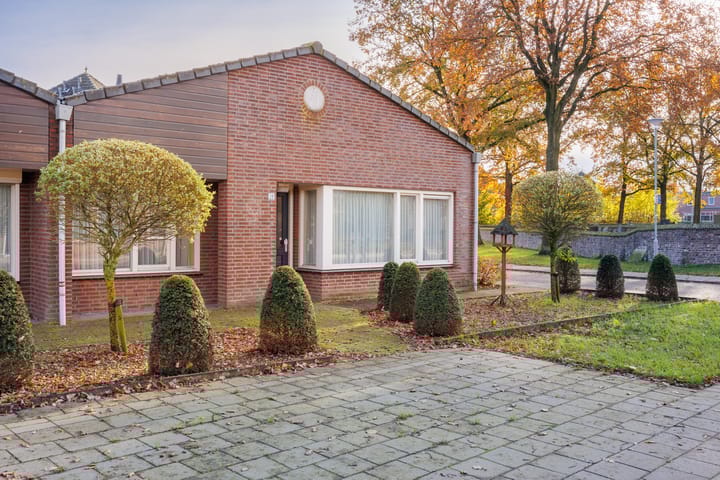 Foto 30 van Julianalaan 28