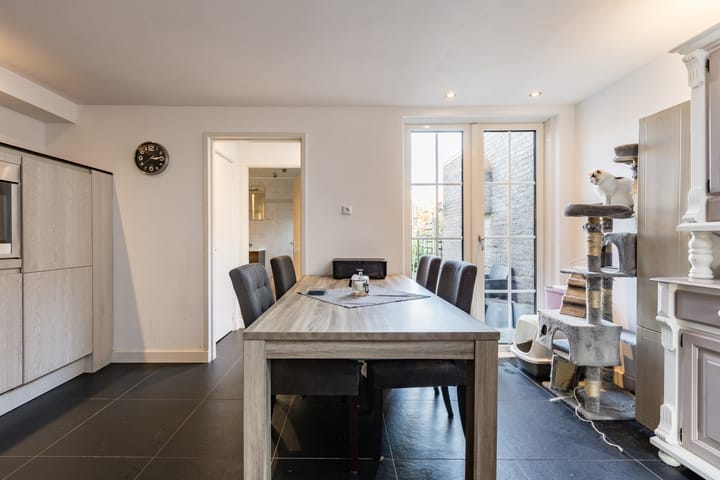 Foto 9 van Van Hogendorpstraat 89-A