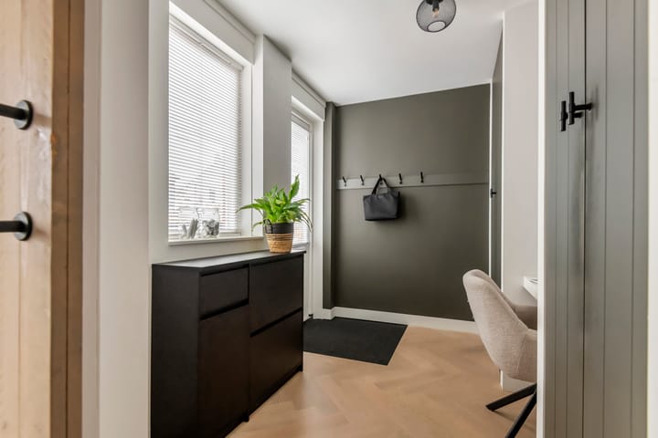 Foto 24 van Stationsweg 1-A