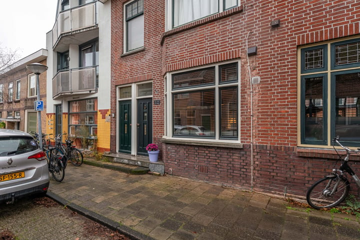 View photo 18 of Frans van Mierisstraat 12