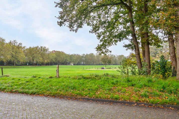 Bekijk foto 4 van Weidebuurt 18