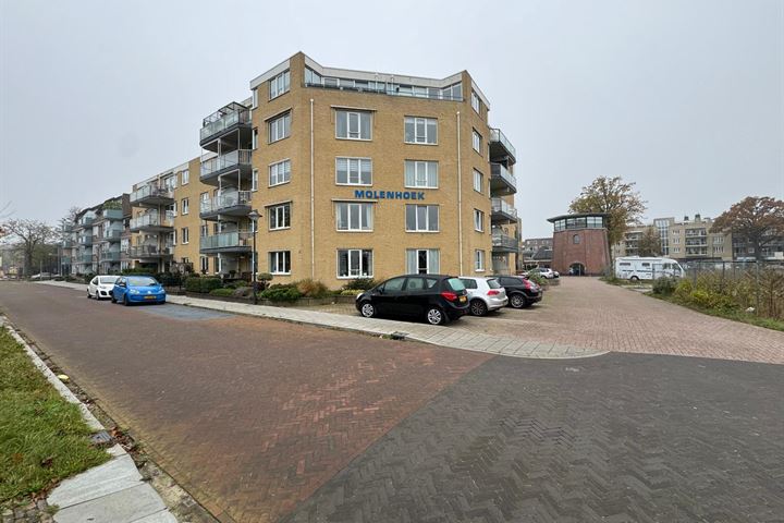 View photo 1 of Molenstraat 47