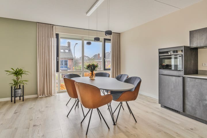 Foto 20 van Spoorstraat 34