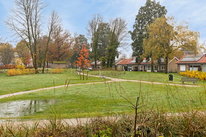 Foto 32 van Spoorstraat 34