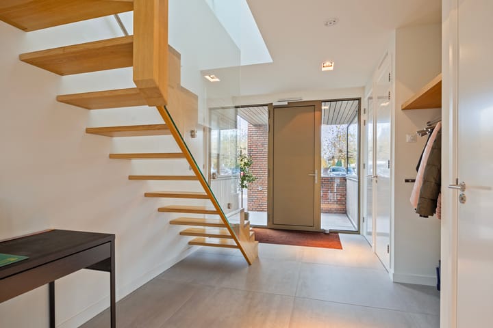 Foto 8 van van Ambestraat 10