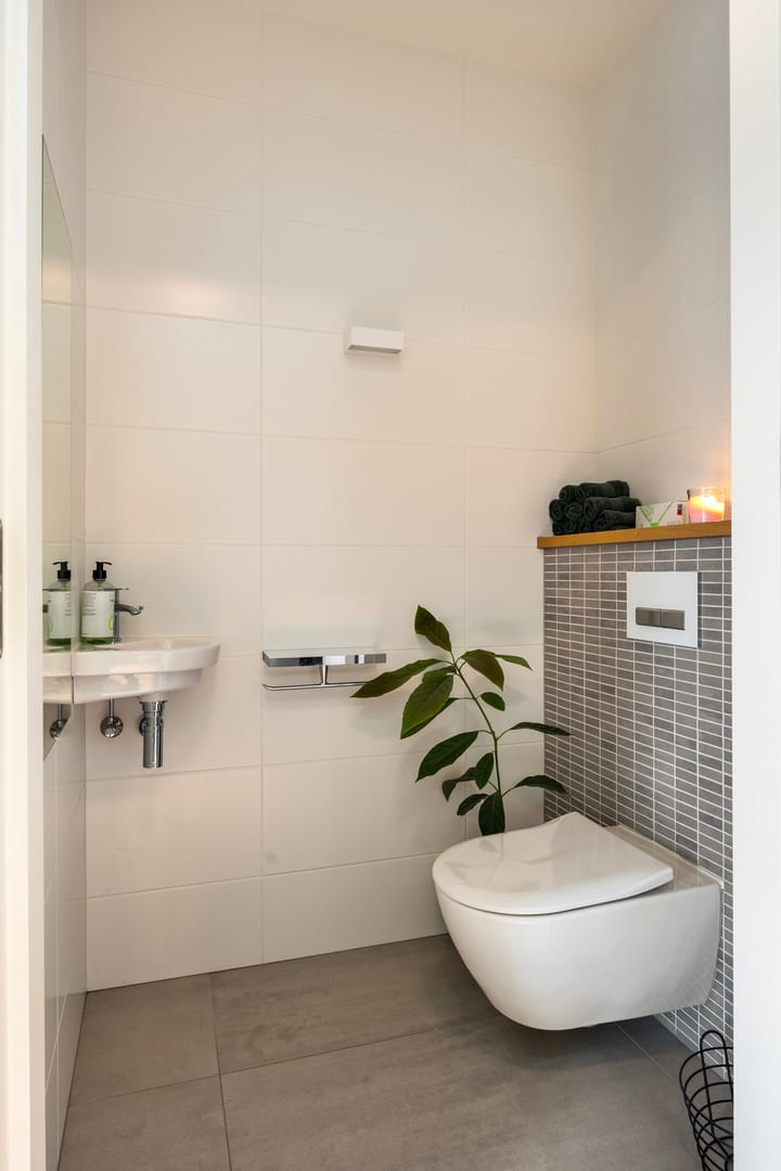 Foto 11 van van Ambestraat 10