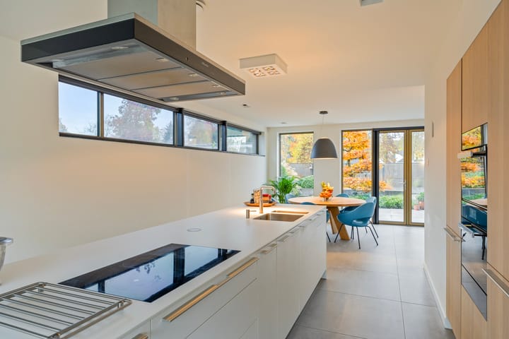 Foto 20 van van Ambestraat 10