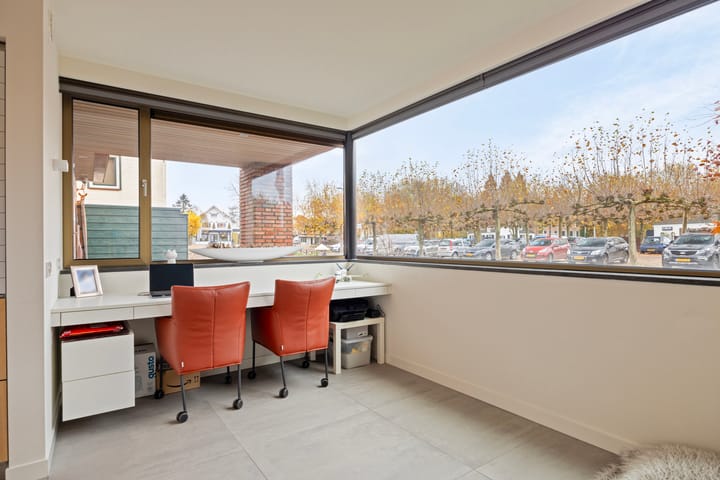 Foto 22 van van Ambestraat 10