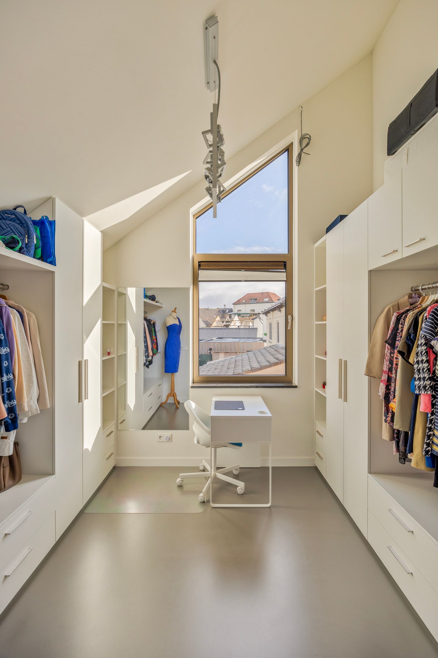 Foto 36 van van Ambestraat 10